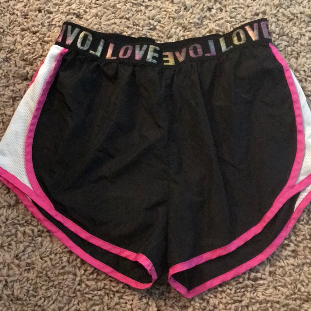 Black and pink fitness shorts - Picture 1 of 3